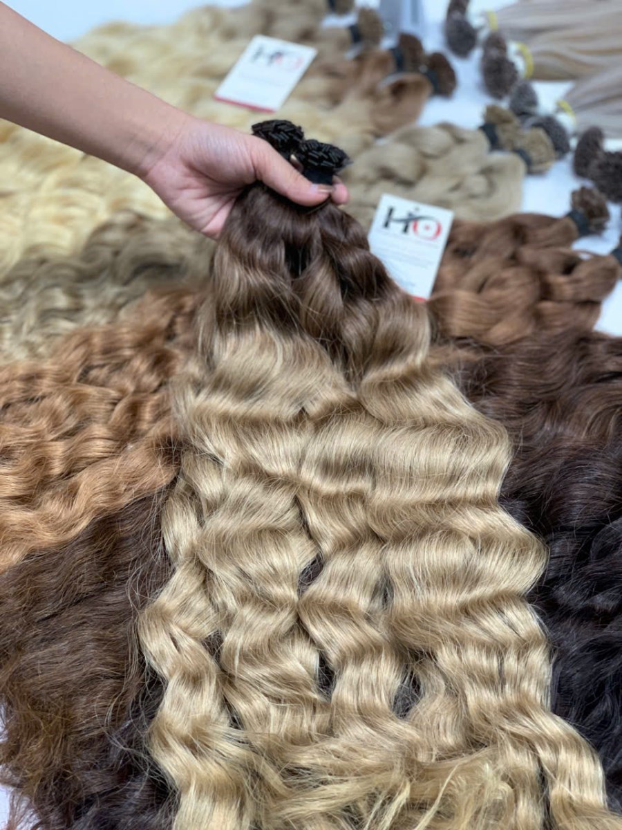 K-Tip Extensions Natural Wavy